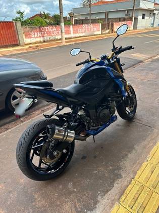 SUZUKI GSX-S750A SUZUKI GSX-S750A
